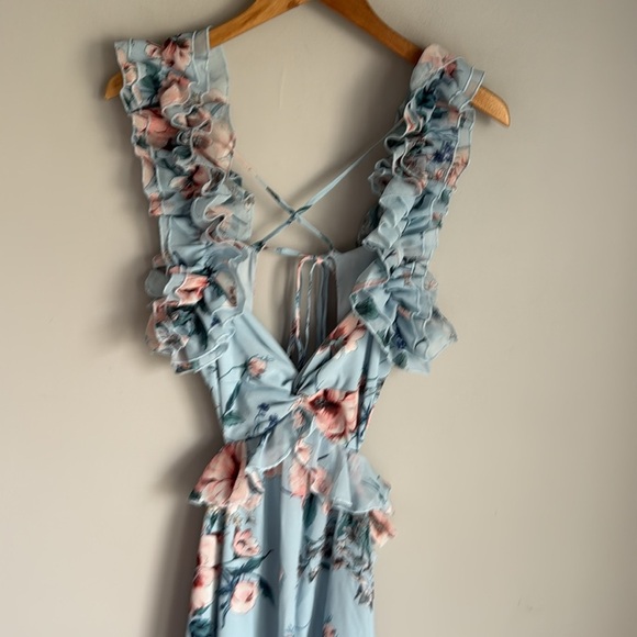 NEW Petal and Pup Women's Lucah Frill Shoulder Maxi Dress Large - Picture 9 of 13